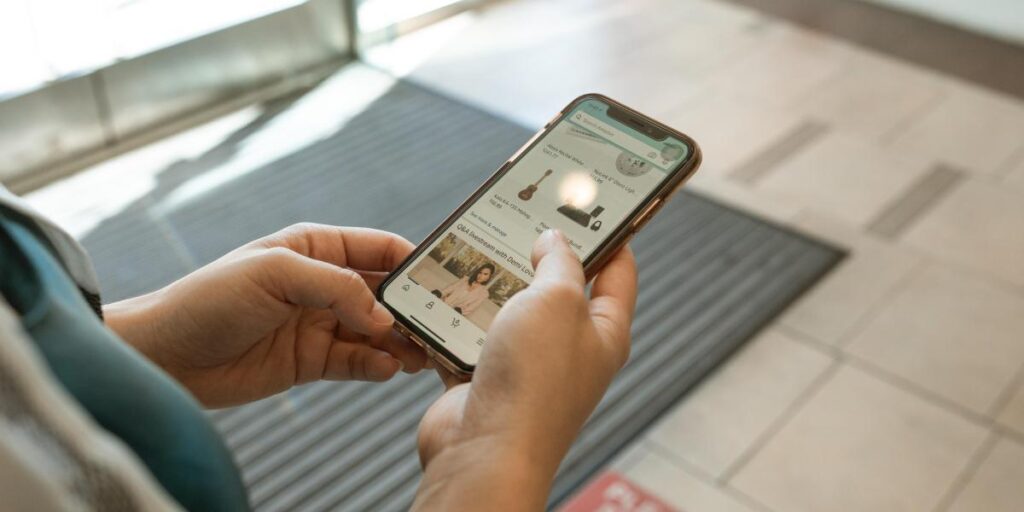 Si tienes iPhone, estás dañando la batería de tu móvil haciendo esto sin parar