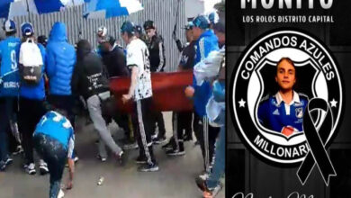 Suspenden a aficionados colombianos por meter ataúd con muerto al estadio | Video