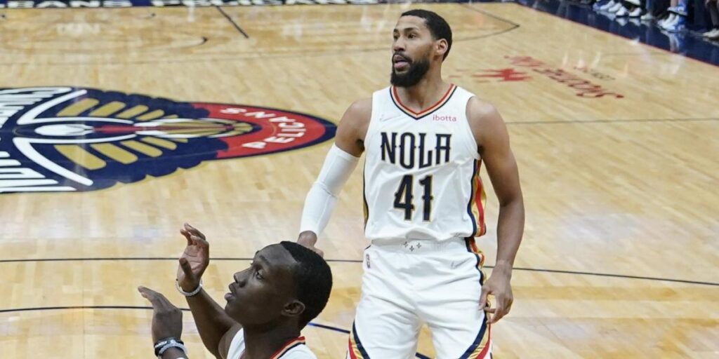 Temple firma con los Raptors y entra en un selecto grupo de trotamundos de la NBA