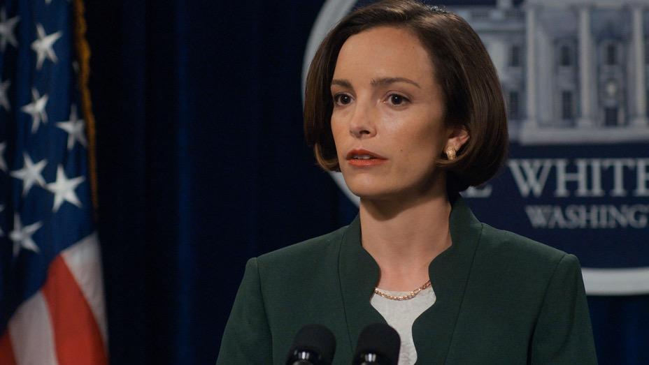 para-toda-la-humanidad-jodi-balfour-ellen-waverly.jpg para-toda-la-humanidad-jodi-balfour-ellen-waverly.jpg