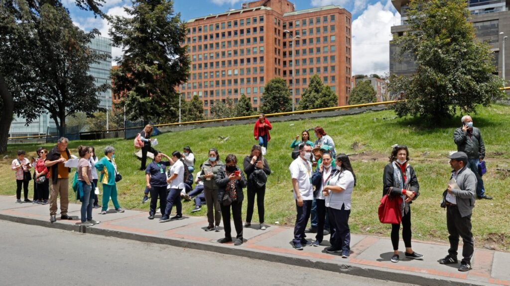 Terremoto de magnitud 6.3 sacude partes de Colombia; reportan un muerto y daños en viviendas y rutas