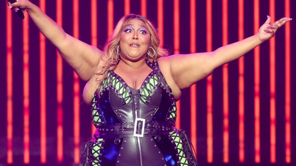 Tres exbailarinas de Lizzo demandan a la cantante por supuesto acoso sexual