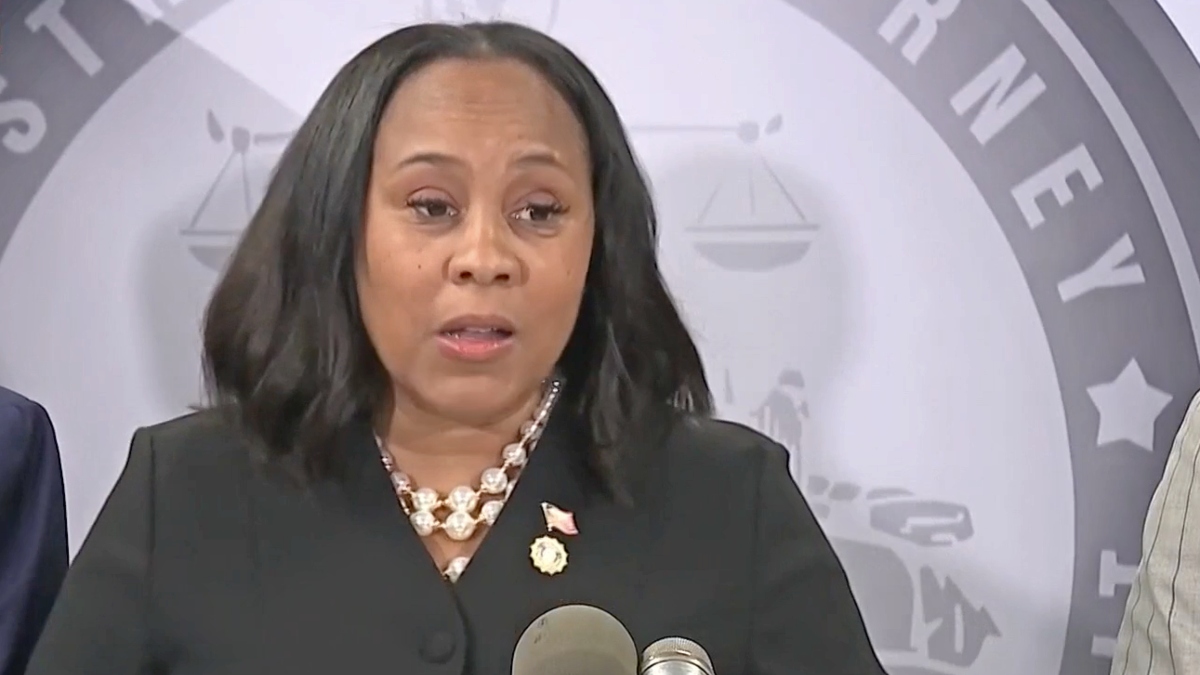 dan plazo entrega de Trump y coacusados