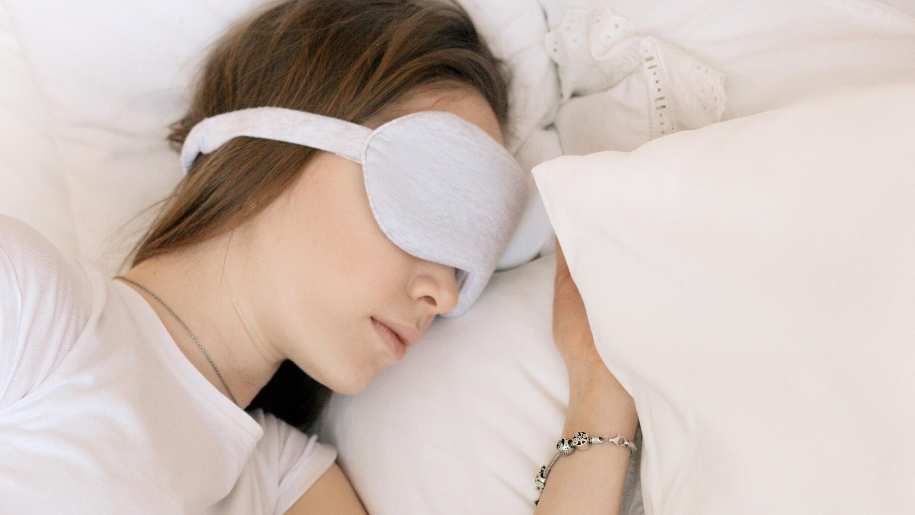 este es el motivo por el que nos despertamos justo antes de que suene la alarma