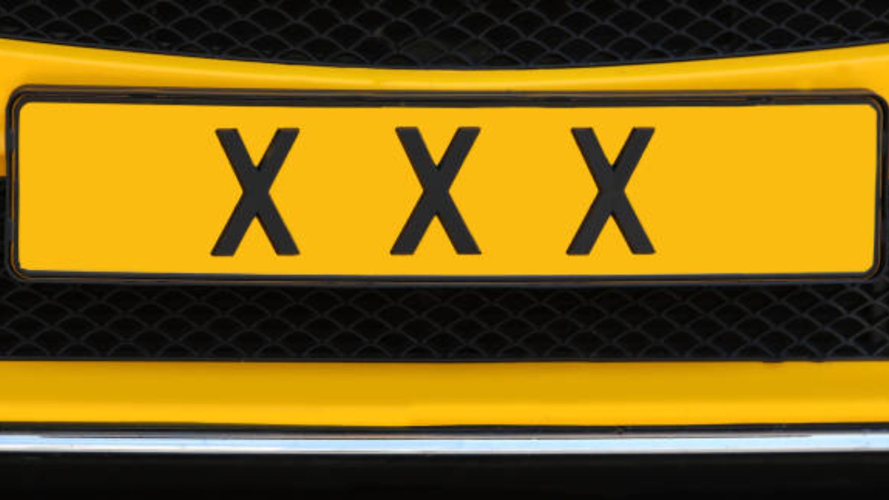 las matrículas amarillas ya están en España