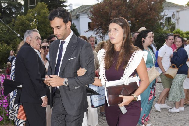 Cayetana Rivera con su novio / GTRES