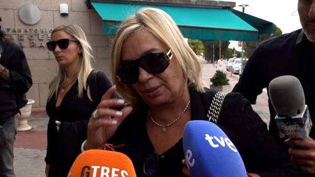 Carmen Borrego da el último adiós a su madre / Gtres