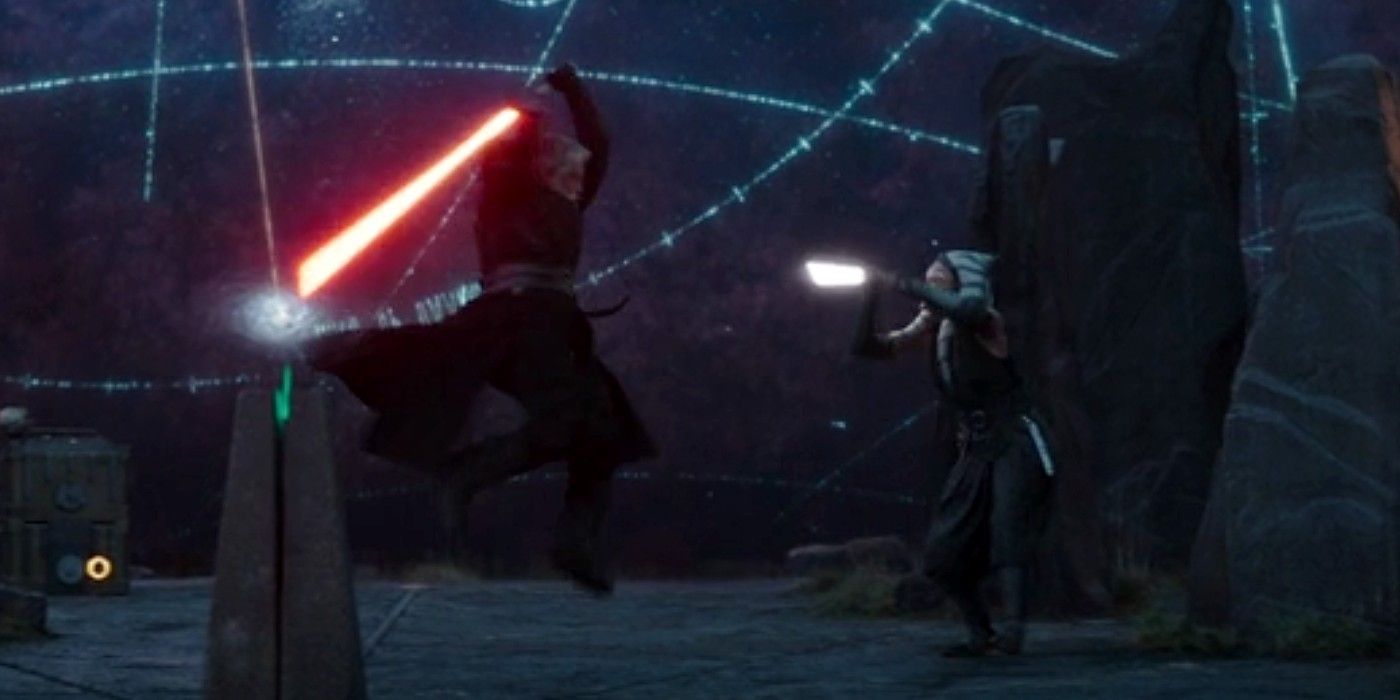 Baylan Skoll salta hacia Ahsoka Tano en el episodio 4 de Ahsoka