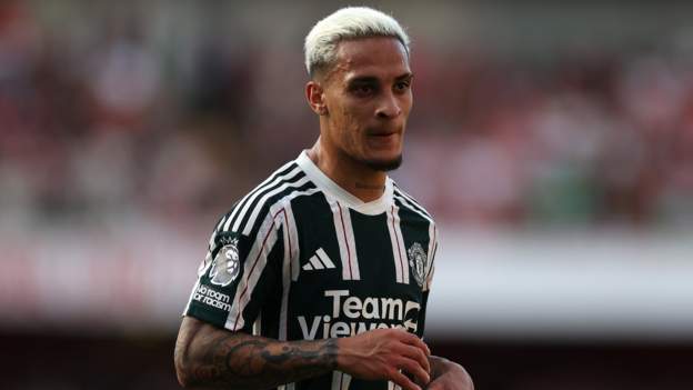 Antony retrasará el regreso del Manchester United tras acusaciones de agresión