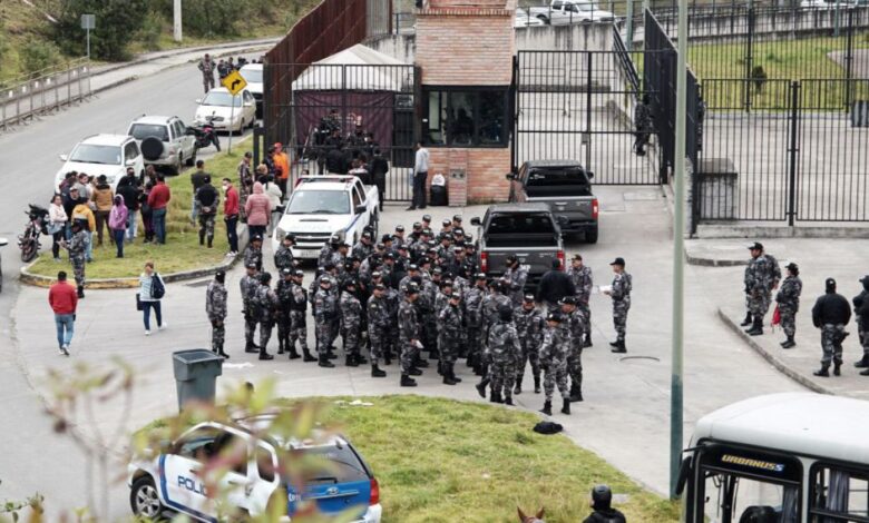 Ataques con explosivos en puentes se suman a ola de violencia y atentados en Ecuador