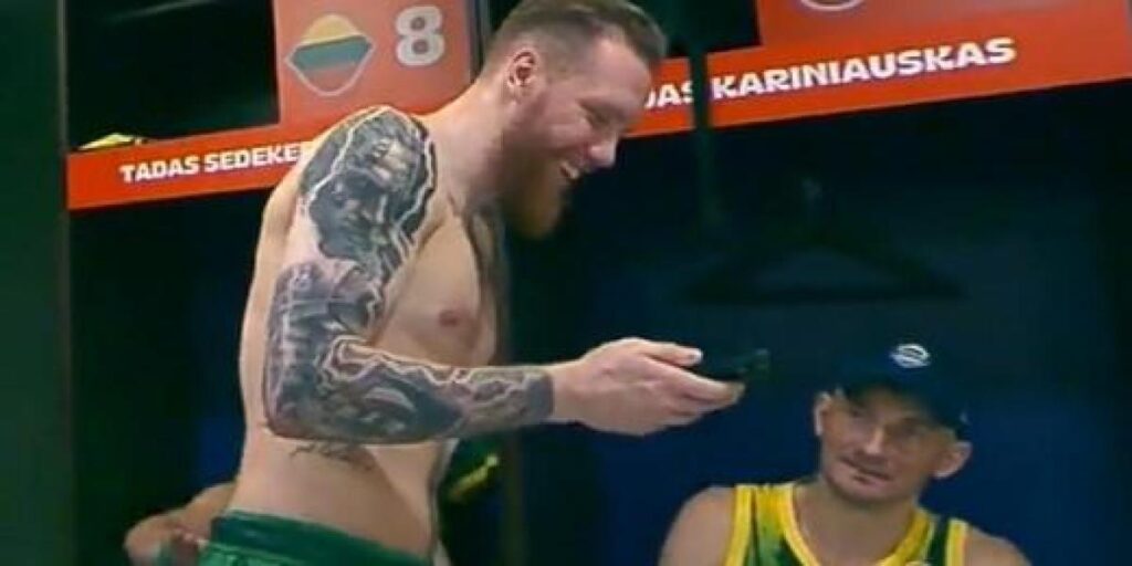 Cachondeo con Estados Unidos en el vestuario de Lituania después de su triunfo