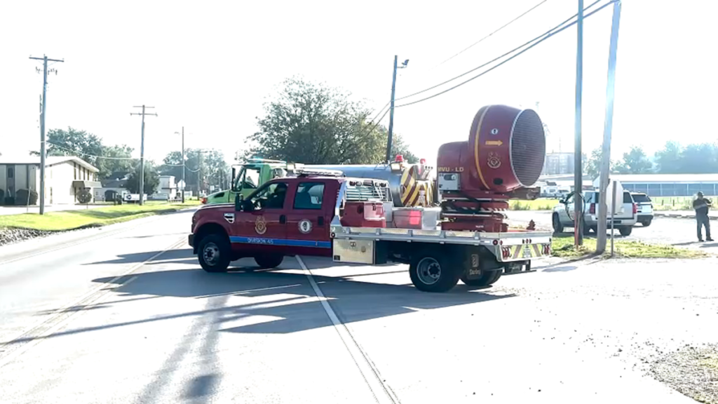 Camión con amoniaco se estrella en Illinois; hay varios muertos