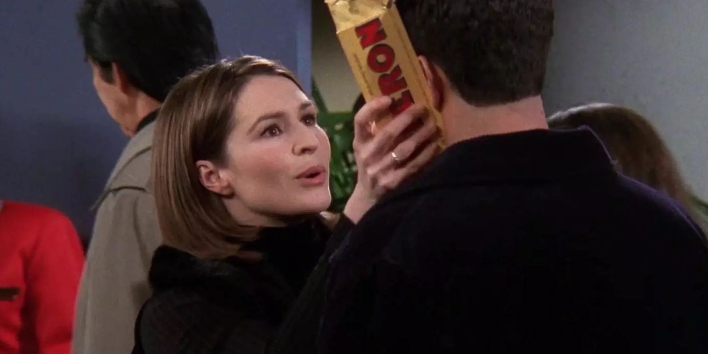 “Como aplaudir con una mano”: el director explica por qué los amigos descartaron abruptamente a Emily