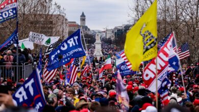 Condenan a 18 años a miembro de Proud Boys por asalto al Capitolio