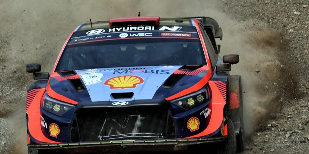 Dani Sordo se sitúa 2º en el Rally Acrópolis a falta de la última jornada