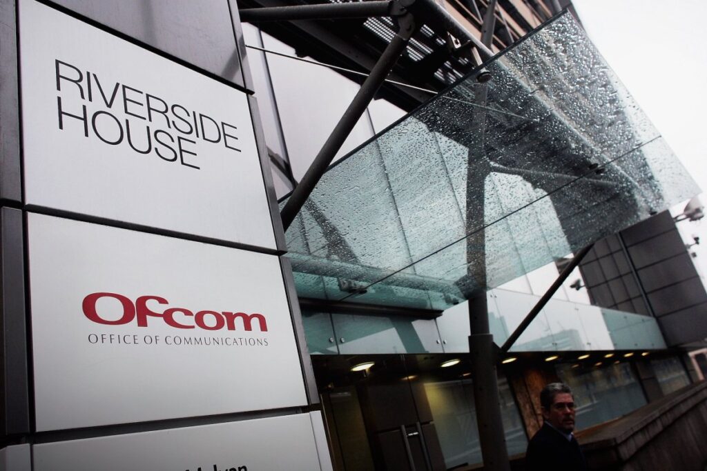 El Reino Unido abre un nuevo capítulo en la regulación digital cuando el parlamento aprueba el proyecto de ley de seguridad en línea