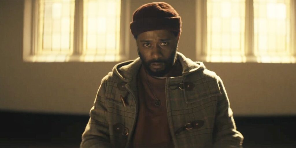 El nuevo programa de terror de AppleTV+ estrena tráiler, protagonizado por American Horror Story y actores de Haunted Mansion