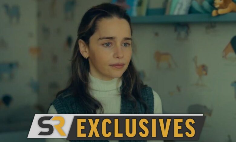 Emilia Clarke y Chiwetel Ejiofor preparan la habitación de su nuevo bebé en el clip Pod Generation