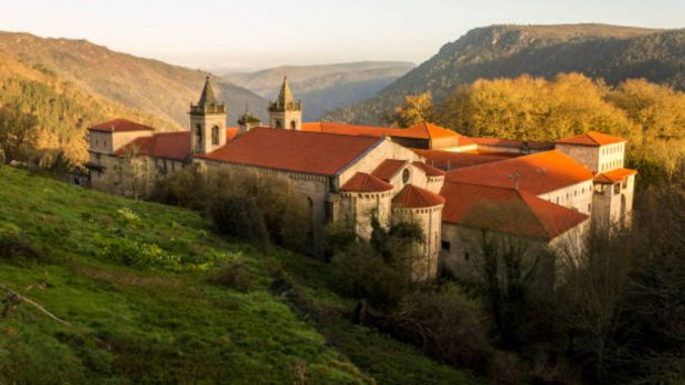 bosque monasterio parador