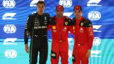 F1: Carlos Sainz se lleva la pole en el GP de Singapur tras el desastre de Red Bull | Video