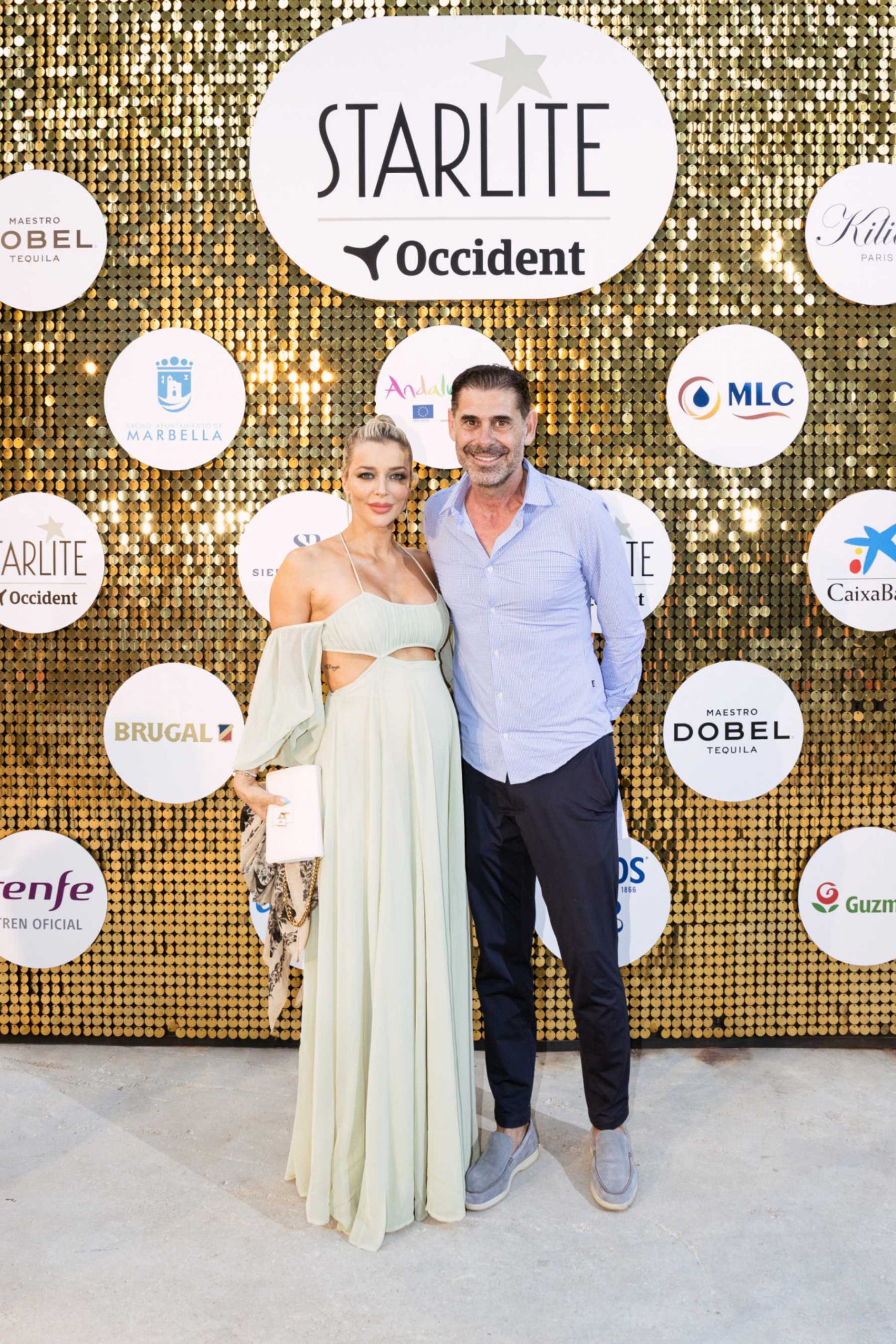 Fernando Hierro y Fani Stipkovic en un evento en Marbella / Gtres