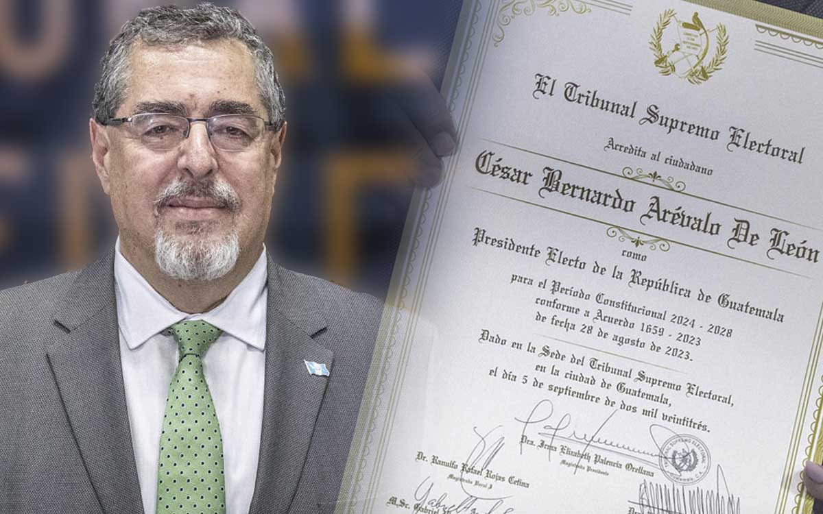 Guatemala: Tribunal Electoral entrega a Bernardo Arévalo su constancia como presidente electo