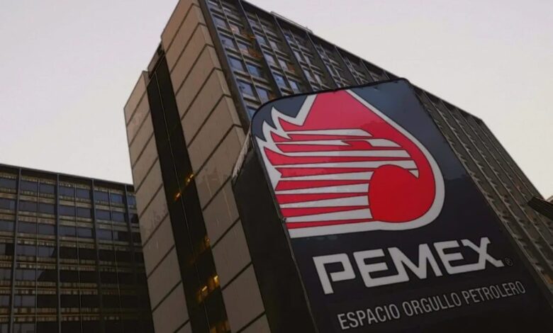 Hacienda propone dar 145 mil mdp a Pemex en 2024 para deuda: Reuters