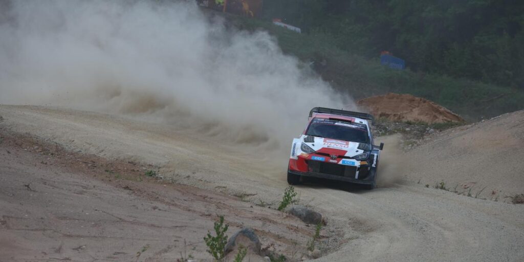 Kalle Rovanpera, primer líder del Acrópolis con Dani Sordo en la 4ª plaza