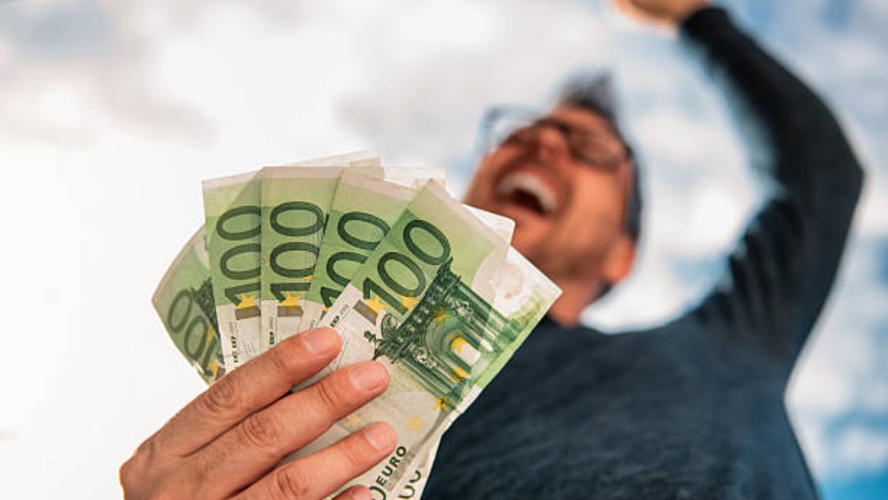 La astrología desvela que estos 5 signos del zodiaco ganarán mucho dinero de forma inminente