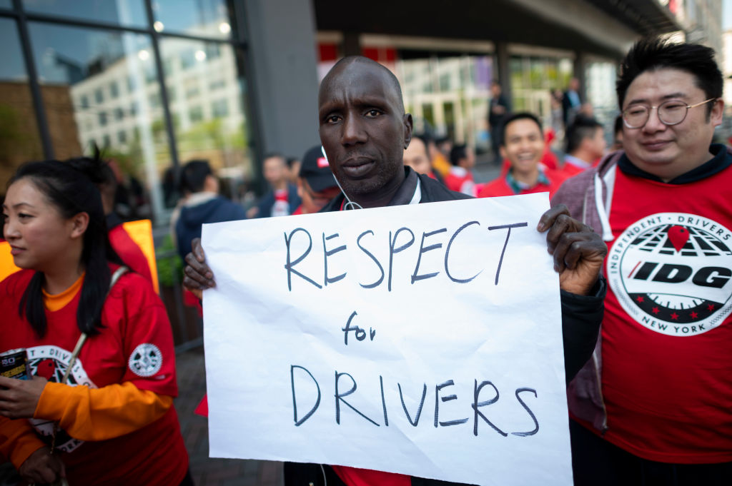 La cuestión del estatus de los trabajadores autónomos en Massachusetts vuelve a estar presente