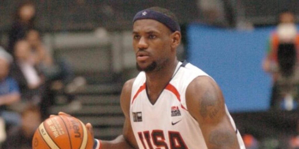 LeBron lo deja caer: ¡podría volver a jugar con el Team USA!