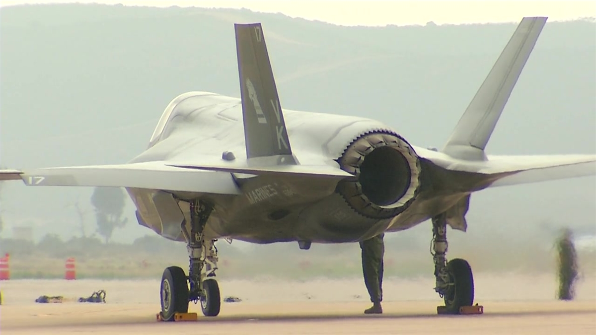 Llamada al 911 revela detalles de incidente del F-35