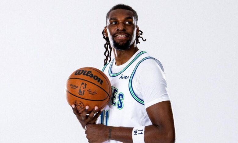 Los Timberwolves abren el baúl de los recuerdos y presentan sus camisetas vintage
