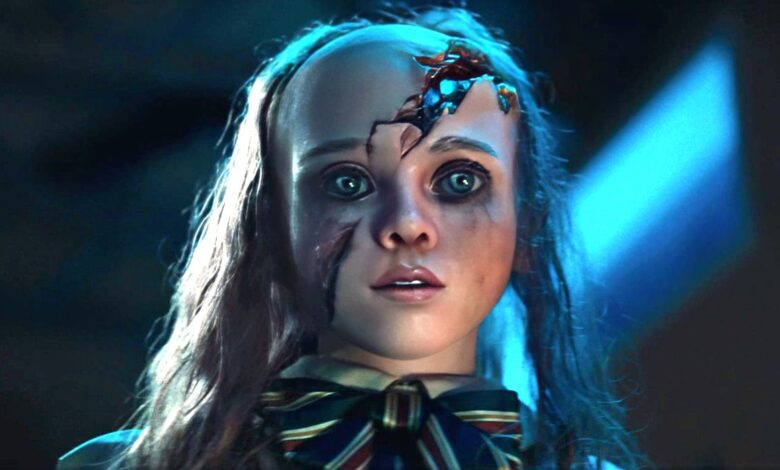 M3GAN 2 recibe una actualización optimista del ejecutivo de Blumhouse: "Hay algunos engranajes girando"