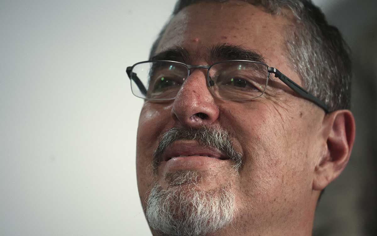 México respalda a Bernardo Arévalo tras ser declarado presidente electo de Guatemala