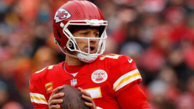 NFL: Patrick Mahomes firma millonaria extensión de contrato con Jefes | Video