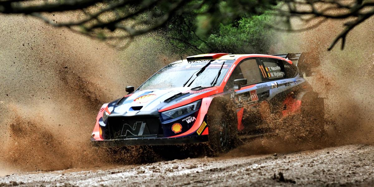 Neuville toma el mando en el Rally Acrópolis