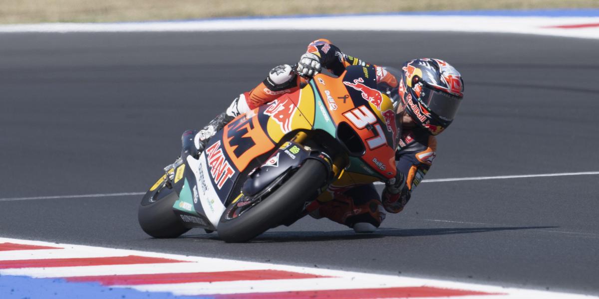 Pedro Acosta suma la sexta tras una exhibición Buddh