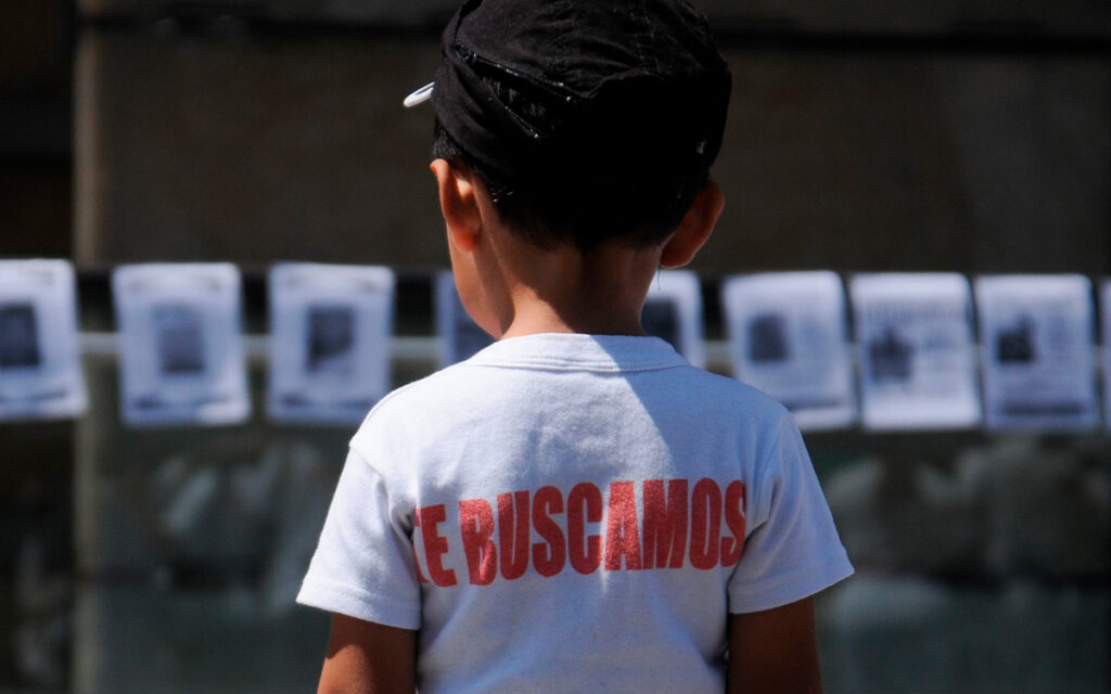 Rechazan familiares de personas desaparecidas el padrón de AMLO