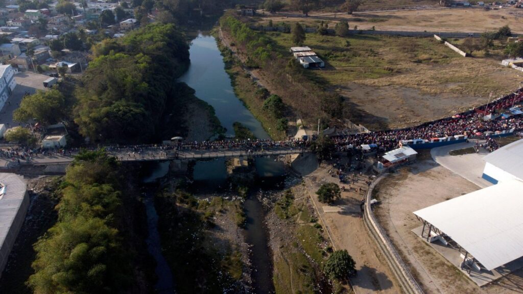 República Dominicana cierra su frontera con Haití por disputa sobre el río Masacre