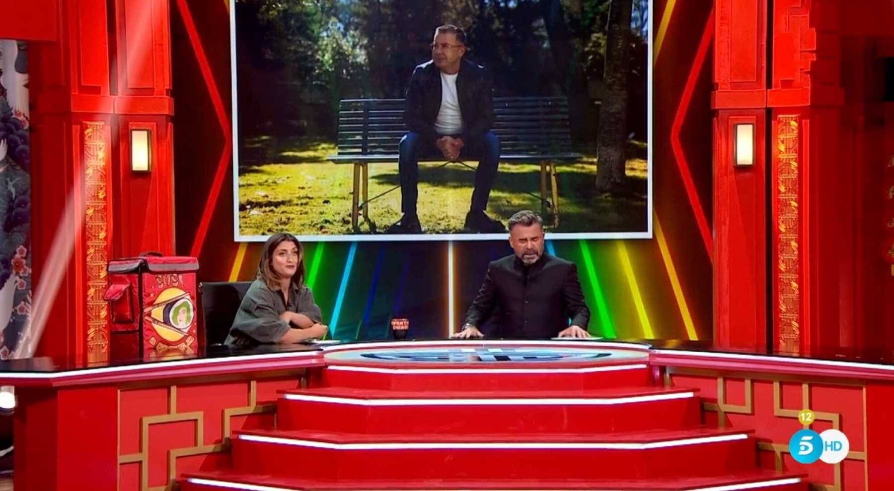 Jorge Javier Vázquez y Susi Caramelo en 'Cuentos Chinos' / Telecinco