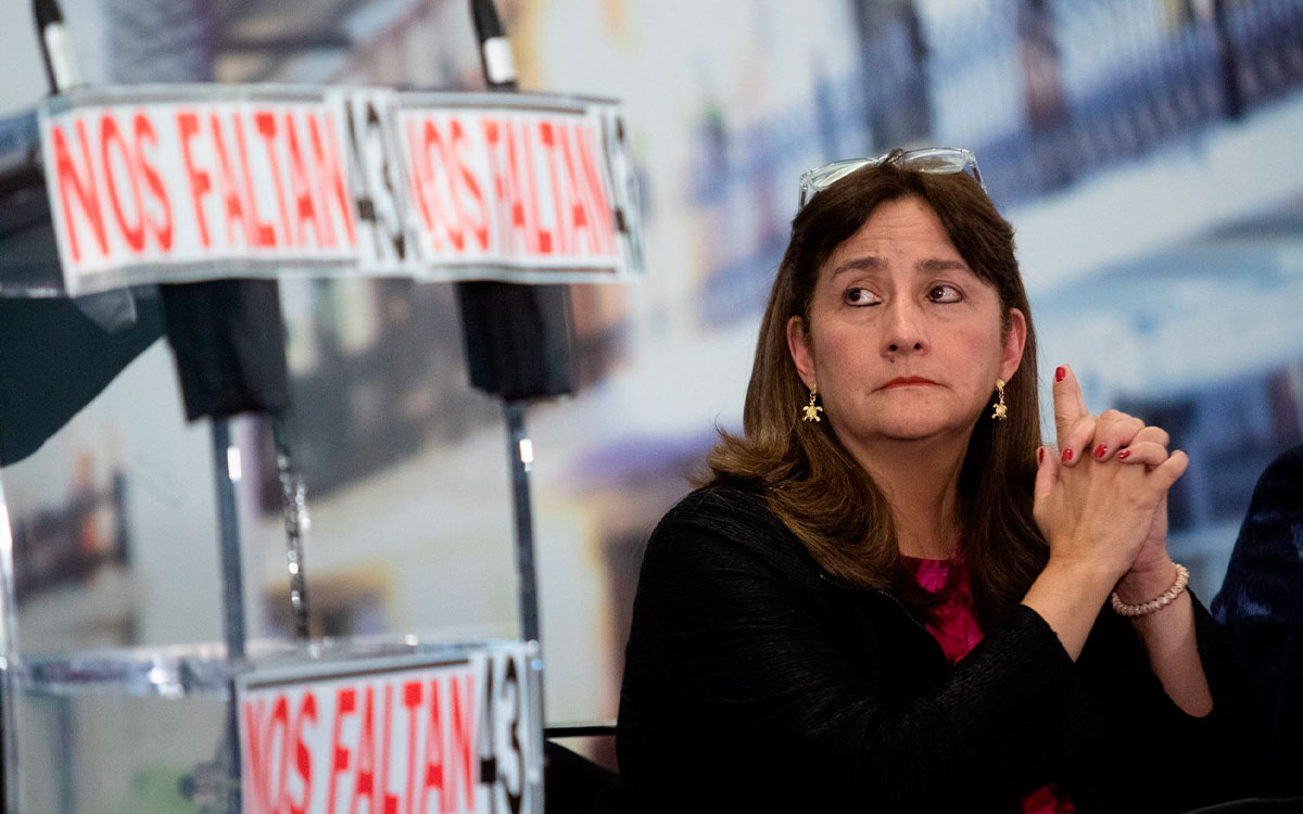 Vinculación de autoridades en caso ayotzinapa no se puede tapar con un dedo, acusa Buitrago