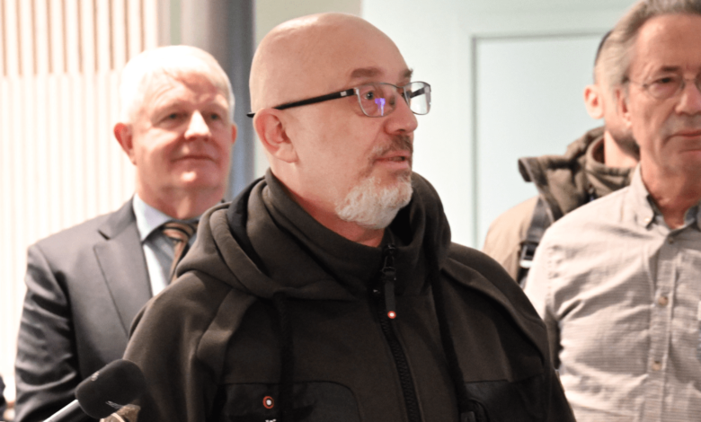 Zelenskyy destituye al ministro de Defensa de Ucrania Oleksii Reznikov