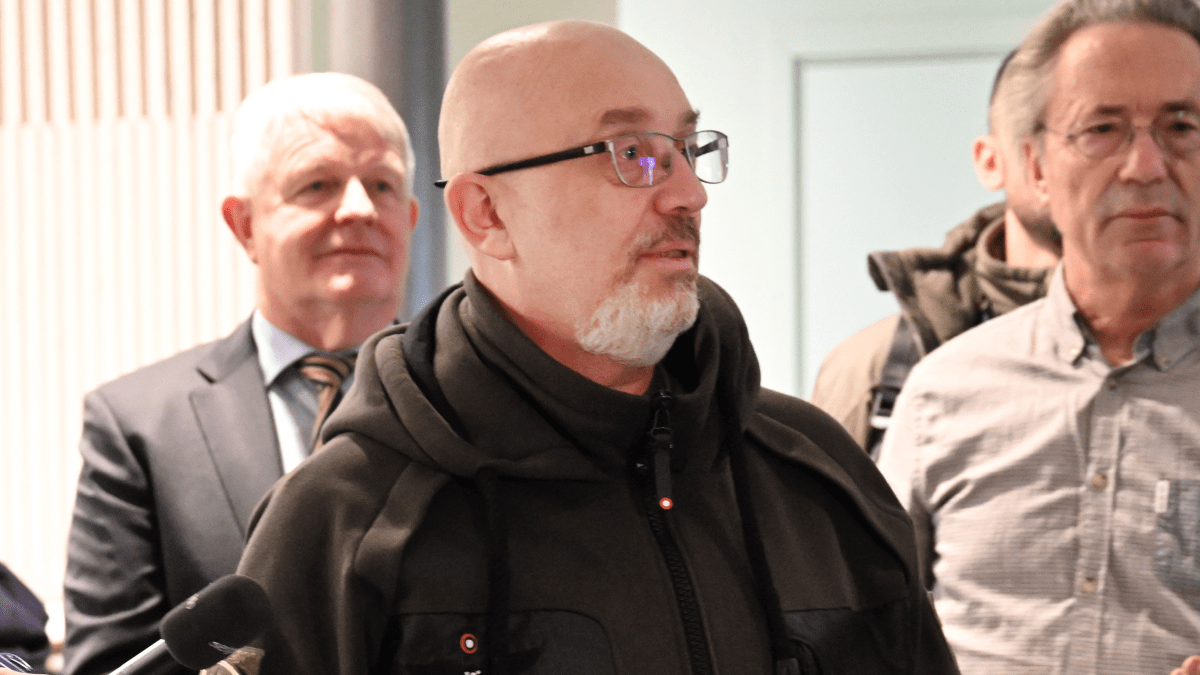 Zelenskyy destituye al ministro de Defensa de Ucrania Oleksii Reznikov