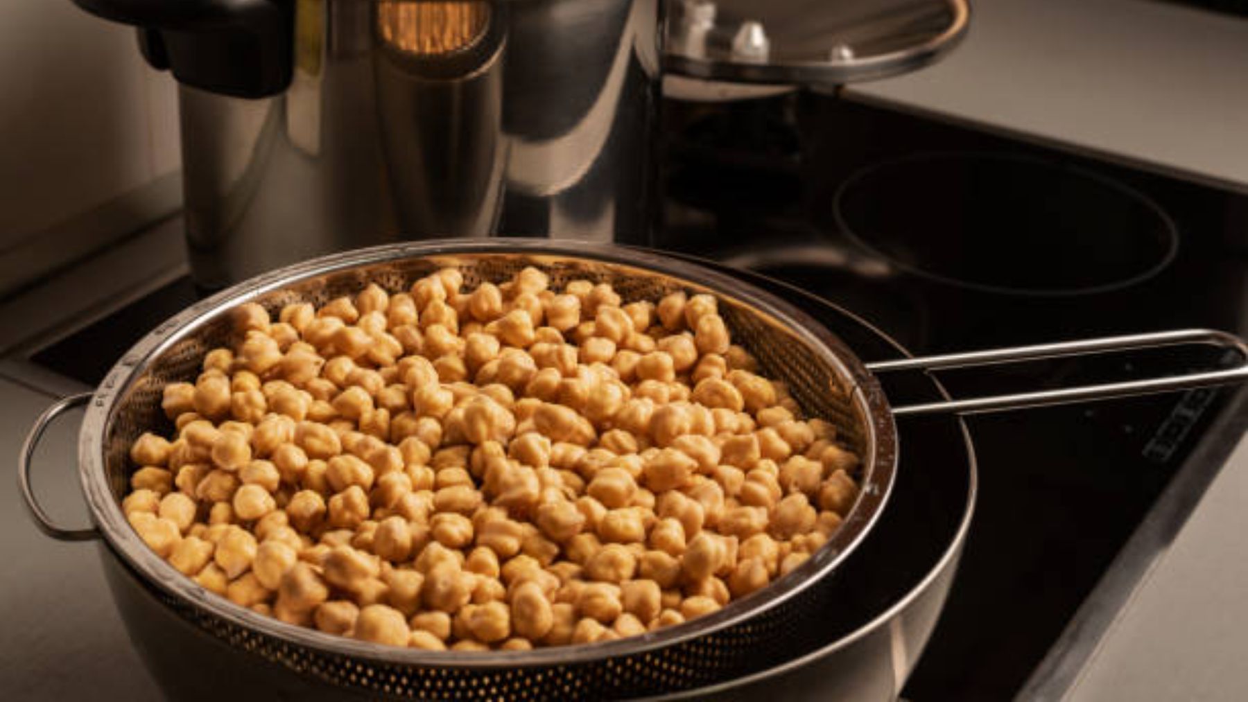 los cocineros nos tiran de las orejas con los garbanzos