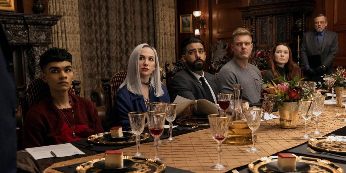 Mike Flanagan celebra la caída de la liberación de la Casa Usher con una sentida publicación