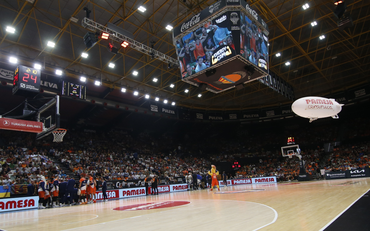 Alistan masiva presencia policial para el duelo Valencia vs. Maccabi | Tuit