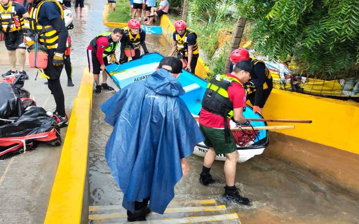 Buscan a un niño desaparecido en río de Mazatlán tras fuertes lluvias provocadas por 'Norma'