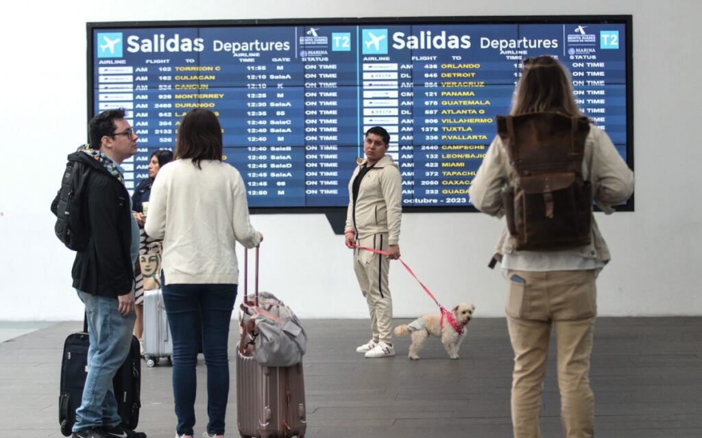 Disminuyen turistas internacionales en México durante agosto