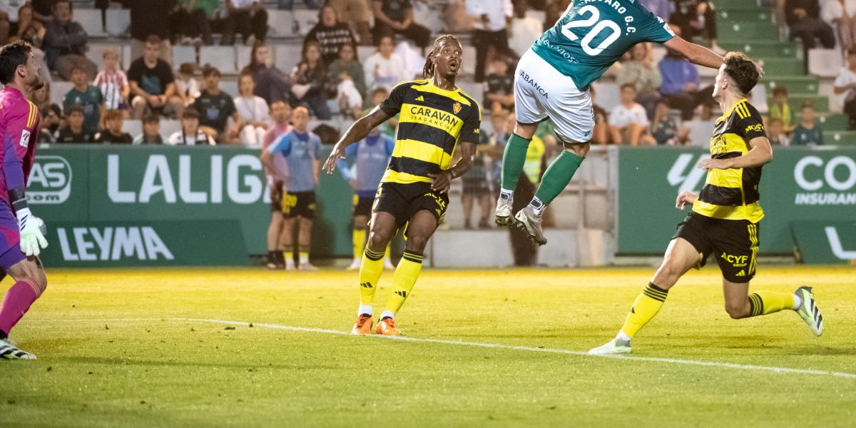 El Racing de Ferrol desarma al líder